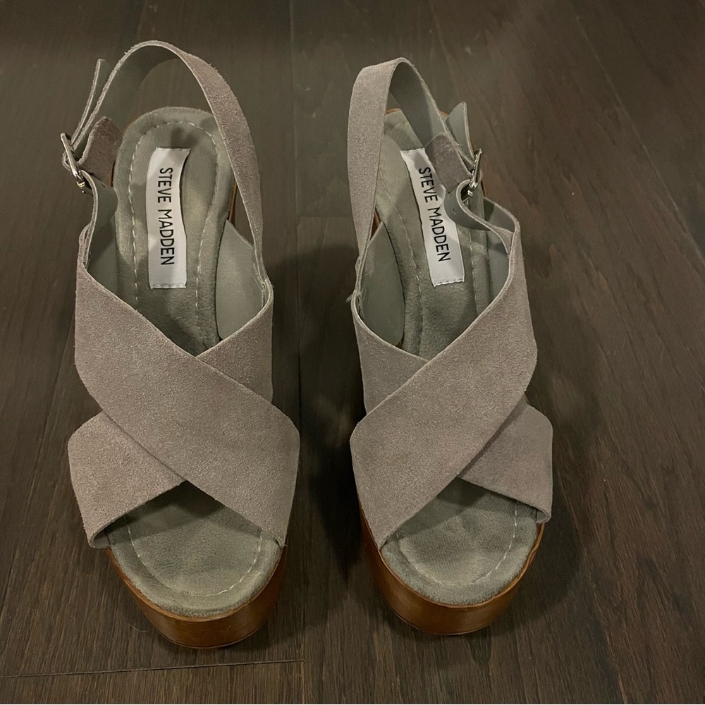 Steve Madden Grey Suede Wedges